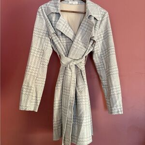 Solitaire Light Gray Houndstooth Trench Coat